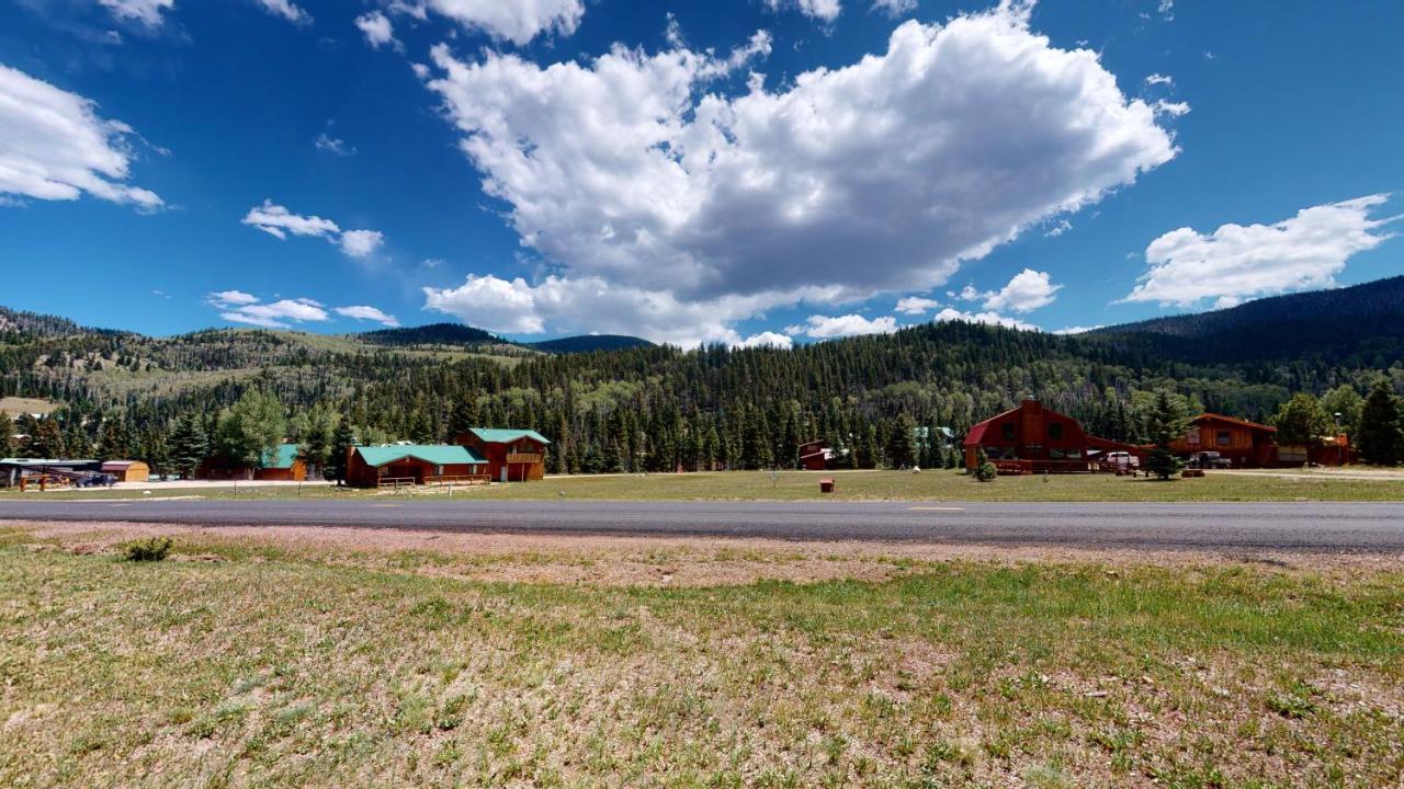 Aspen Hollow In The Upper Valley With High Speed Wifi Red River Exterior photo
